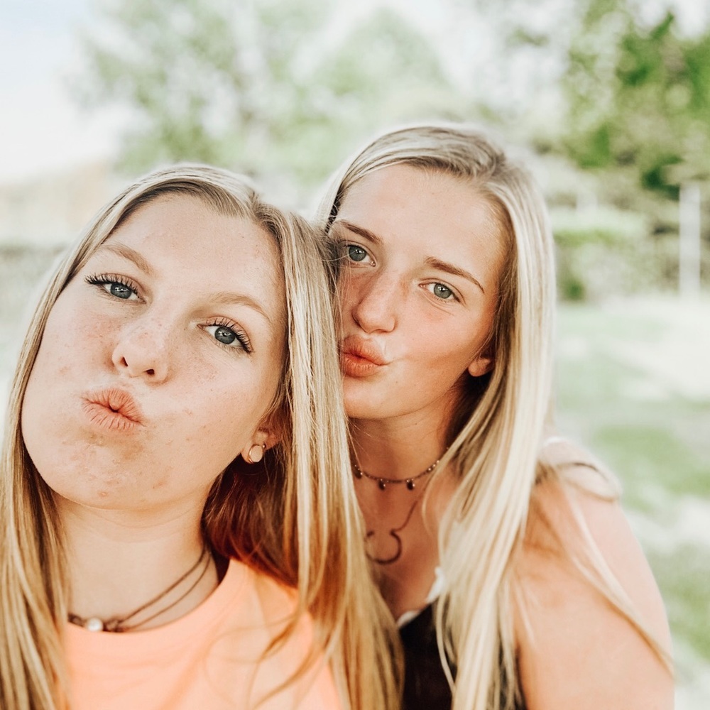 Meet your Posher, Camryn